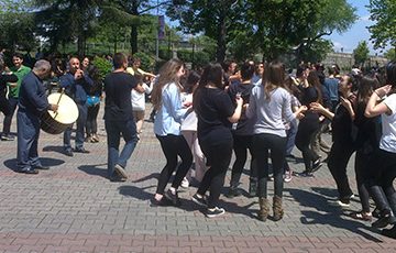 Okul Mezuniyet Eğlenceleri